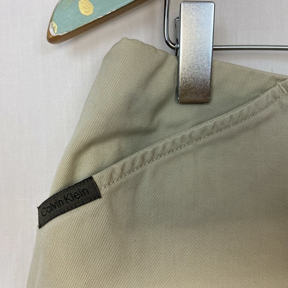 Vintage 90s Calvin Klein Khaki Shorts 9 Fits M 30x2.5 Pockets High Rise Womens - Picture 5 of 8